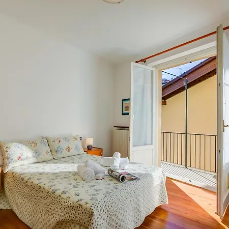 La Casa Di Maddalena Centre: 2 Bed, 2 Bath, Balconies - Happy *