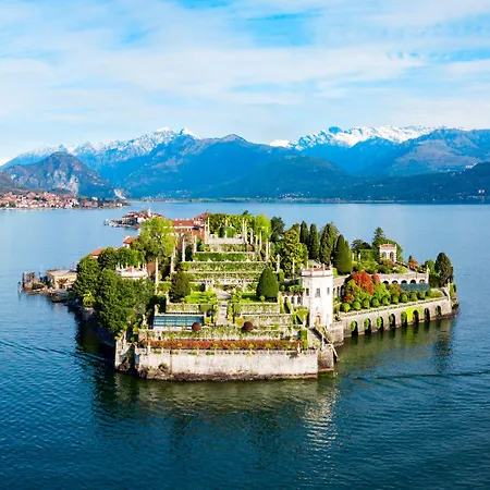 La Casa Di Maddalena Stresa Centre: 2 Bed, 2 Bath, Balconies - Happy Rentals Apartman Stresa