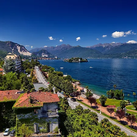 Apartman La Casa Di Maddalena Stresa Centre: 2 Bed, 2 Bath, Balconies - Happy Rentals Stresa