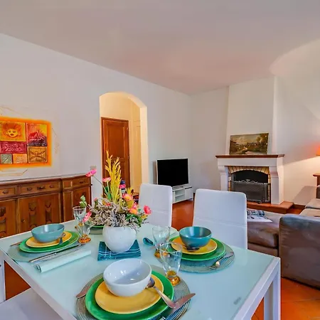 Apartman La Casa Di Maddalena Stresa Centre: 2 Bed, 2 Bath, Balconies - Happy Rentals Stresa
