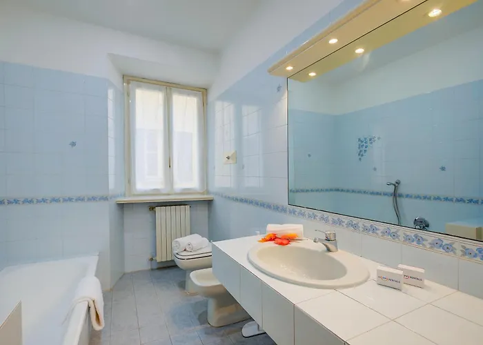 Apartament La Casa Di Maddalena Centro - Happy Stresa